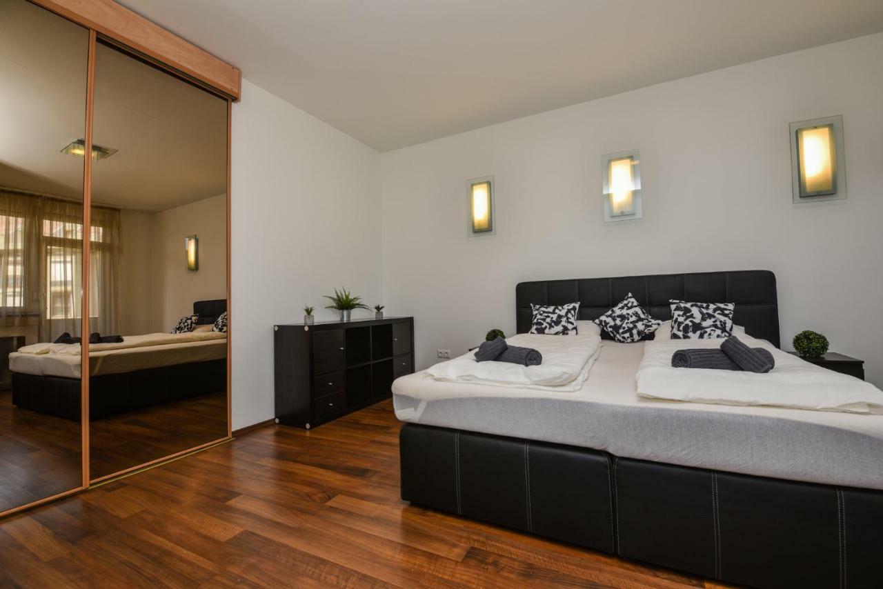Castle Apartment With Panoramic Balcony Budapest Bagian luar foto